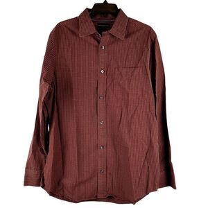 Banana Republic Men's Burgundy Checkered Shirt